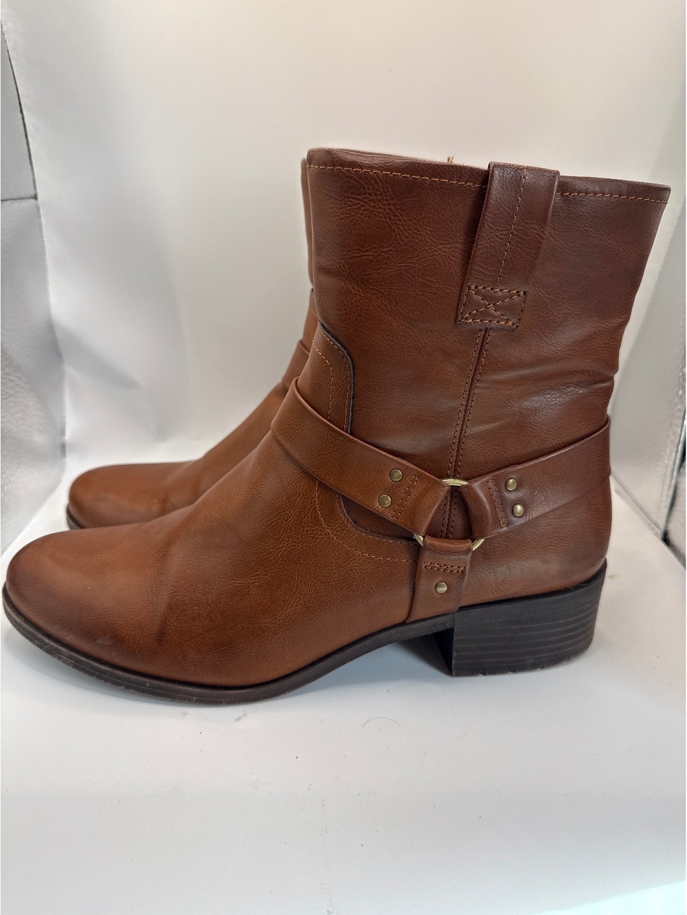 Frye and Co. Elodie ankle Boots harness strap brown zip side size 11